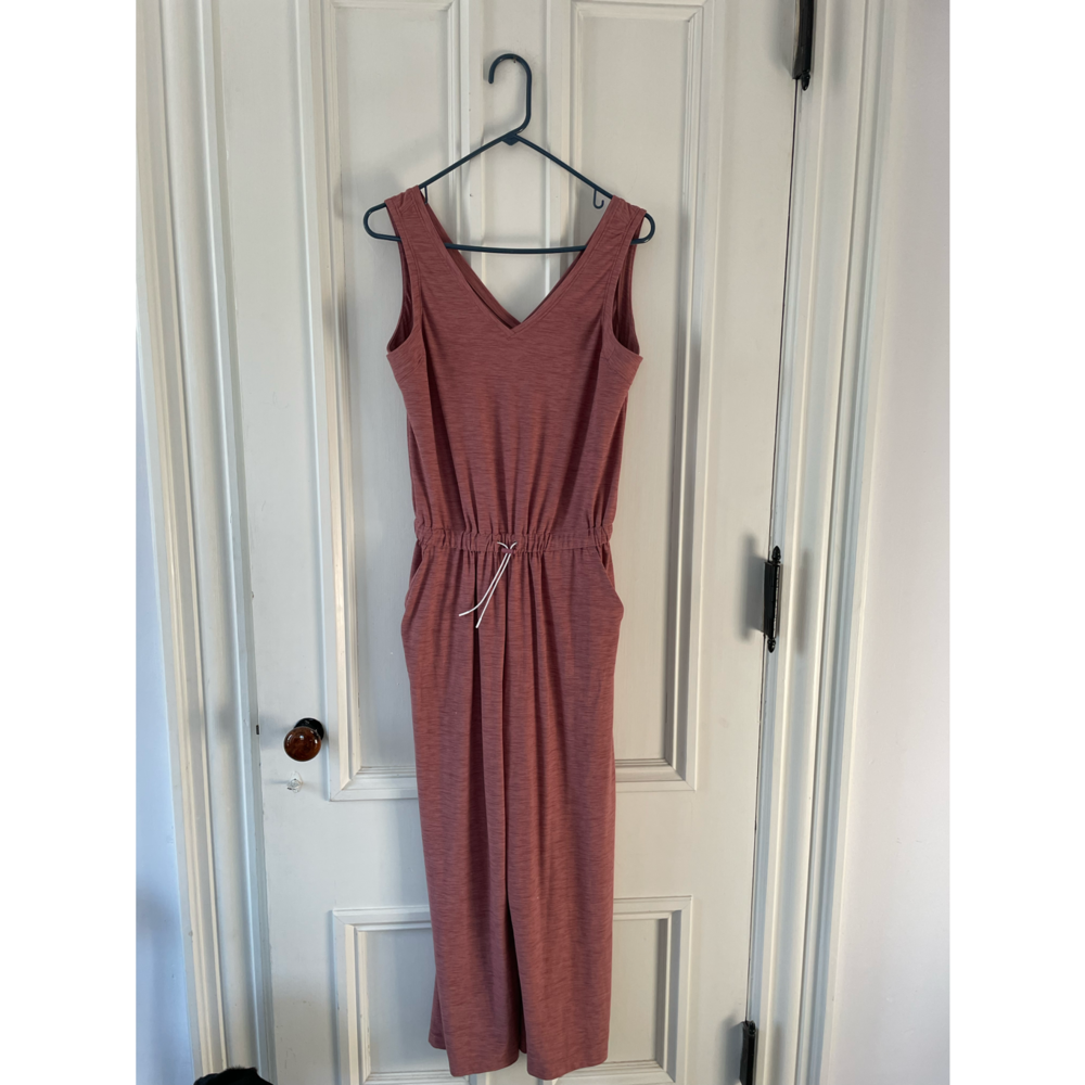 Old Navy mauve v-neck jumpsuit S